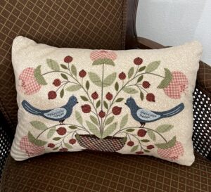 "Tayberry Lane" | Finished Size 20” x 14" Pillow | KLDesignsOnline.com | KL Designs by Karen Yaffe | Hand Designed Wool Appliqué Patterns by Karen Yaffe